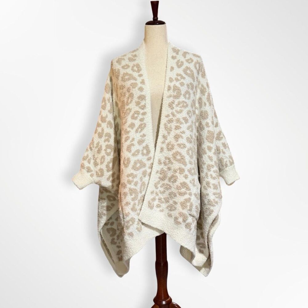 Big Blanket Co Premier Plush Wrap, Snow Leopard, Beige & White Cozycore